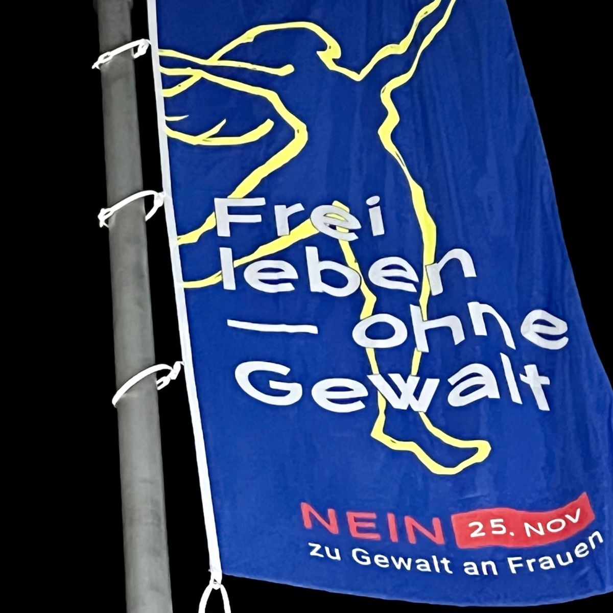 Ein gemeinsames Zeichen am Internationalen Tag gegen Gewalt an Frauen